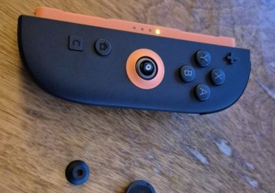 【ファッ！？】海外勢「Switch2買ってまだ4週間も経っていないのにジョイコンスティックが折れた」